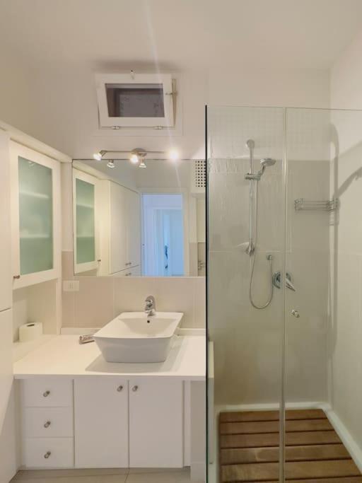Apartment 50m From 2 Private Beaches Stunning Sea View *