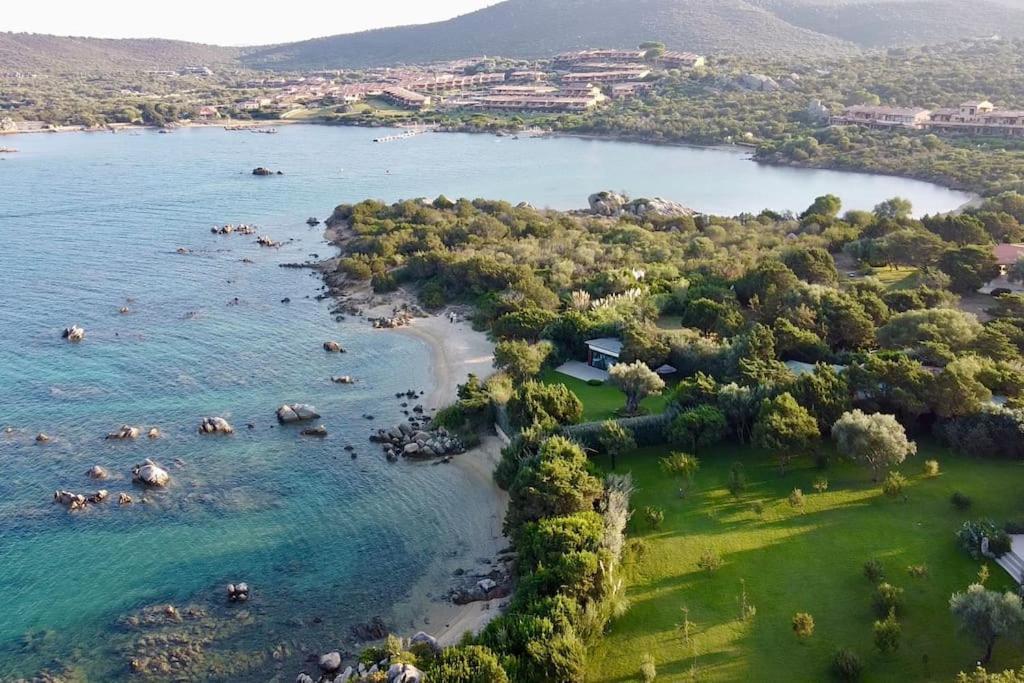 Apartment 50m From 2 Private Beaches Stunning Sea View *