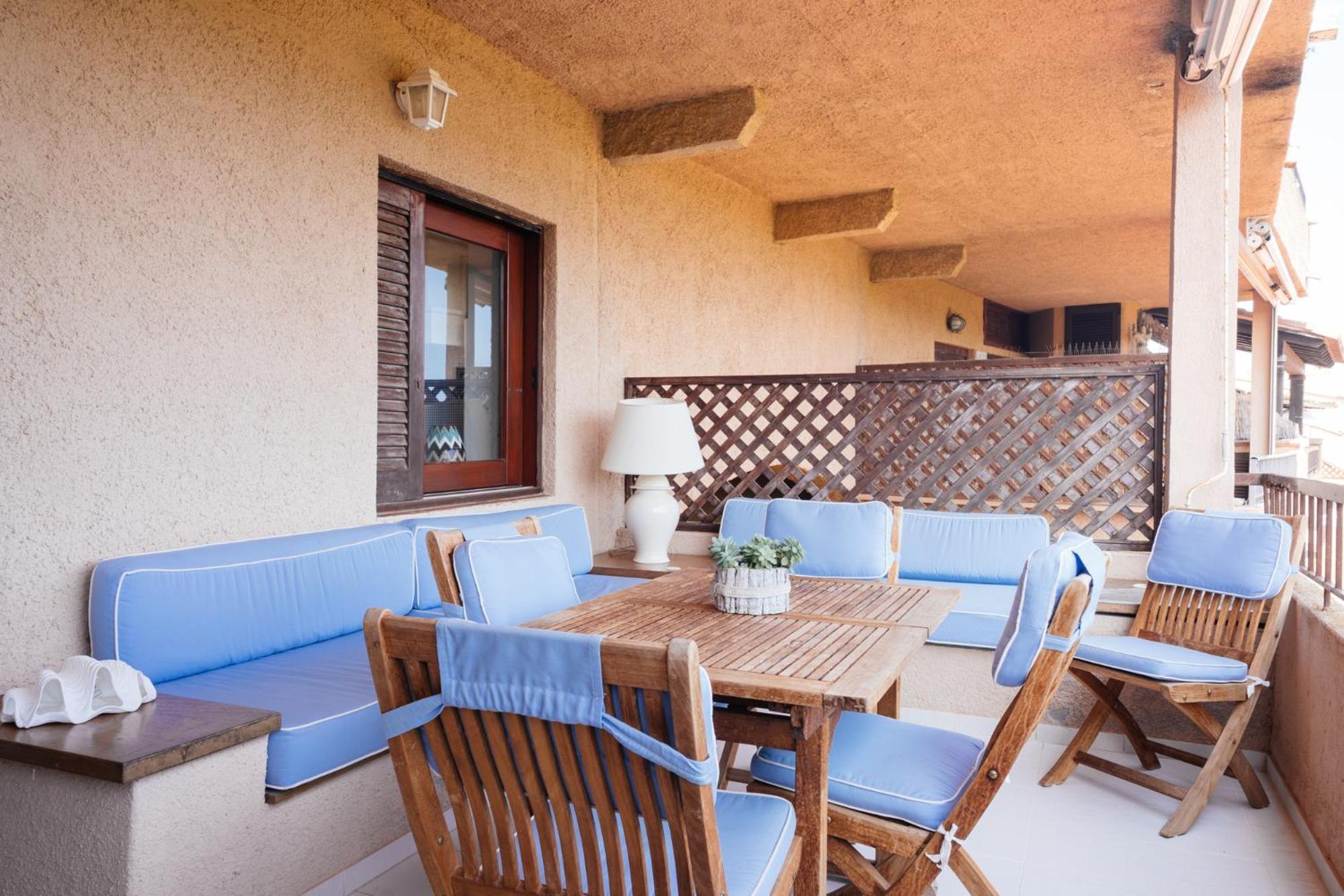 Apartment 50m From 2 Private Beaches Stunning Sea View